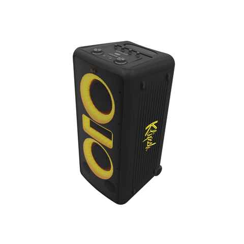 Boxa activă Klipsch New York văzută din trei sferturi, cu iluminarea RGB aprinsă pe woofere și pe pâlnie