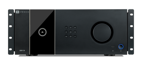 Procesor AV JBL Synthesis SDP-70, panoul frontal negru cu suporti de rack montati