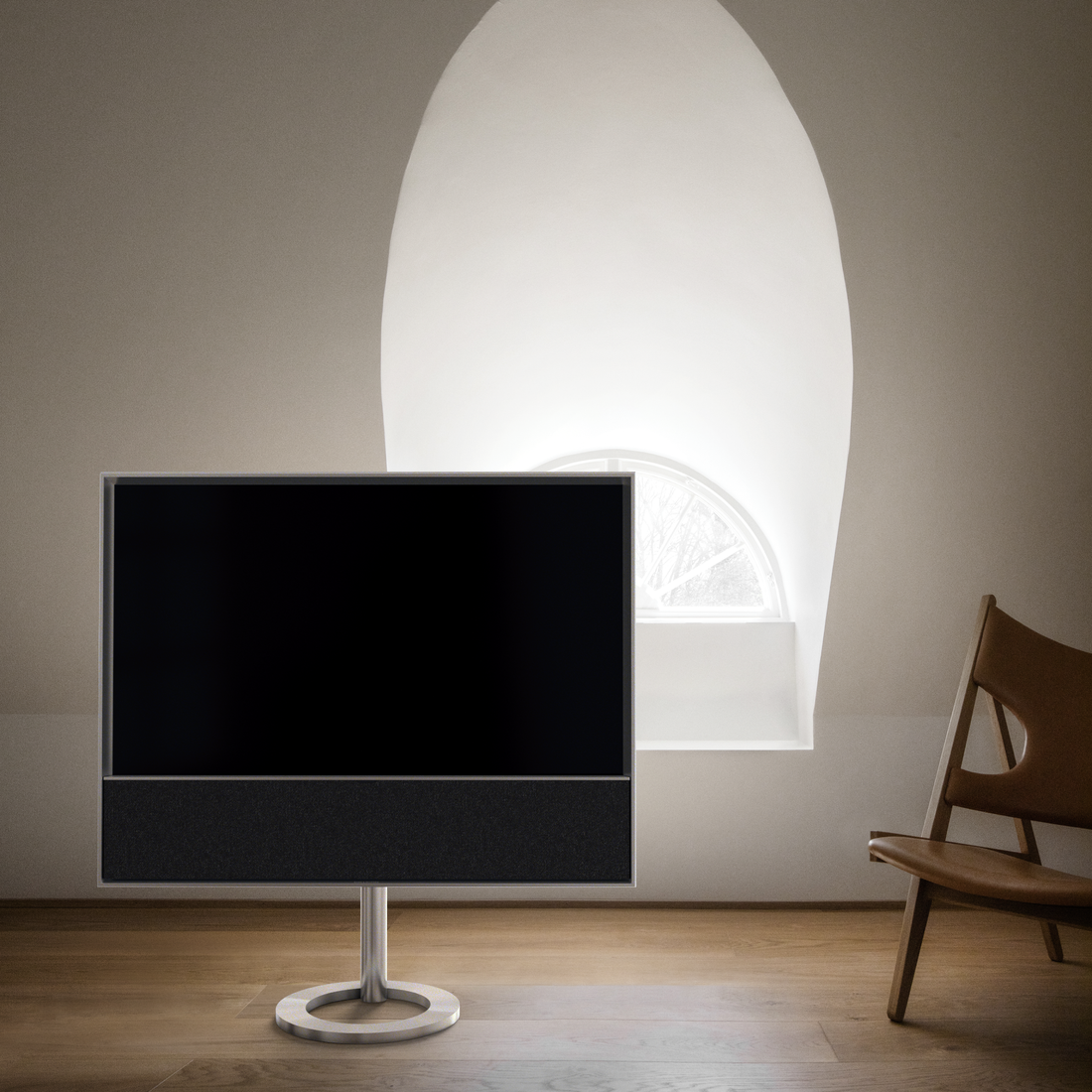 Beovision Contour 55" în finisaj Light Oak / Gold Tone / Floor Stand, pe fundal neutru.