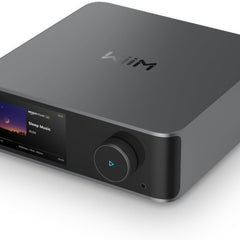 WiiM Ultra, streamer cu ecran color, vedere din față și lateral