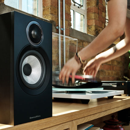 Boxe Bowers & Wilkins 607 S3