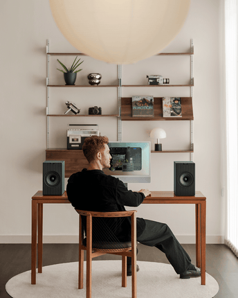 KEF Coda W, finisaj Moss Green, fotografie în ambient