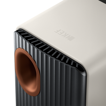 KEF LS50 Wireless II, finisaj Mineral White, detaliu panou posterior
