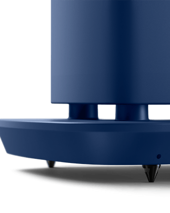KEF LS60 Wireless, finisaj Royal Blue, detaliu bază