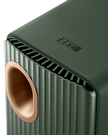 KEF LS50 Wireless II, finisaj Moss Green, detaliu panou posterior