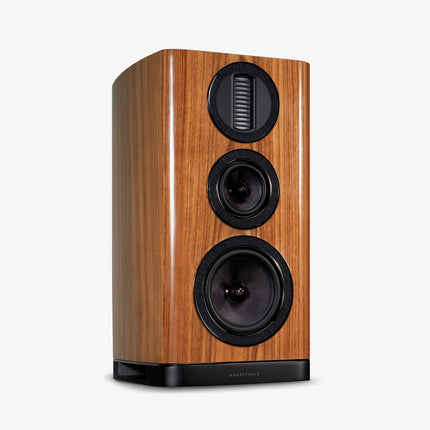 Wharfedale Aura 2 — finisaj Walnut, vedere 3/4