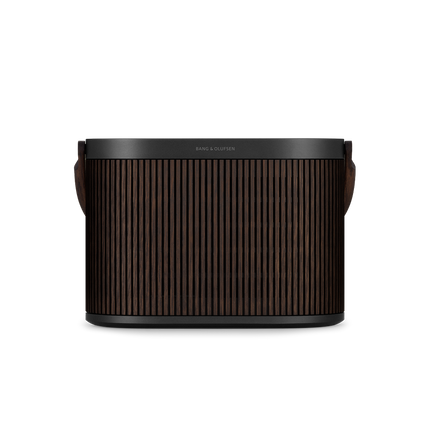 Bang & Olufsen Beosound A5 în finisajul Dark Oak