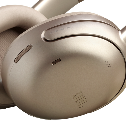 Căști over-ear wireless JBL Tour One M3 Mocha, detaliu cu finisajul cupei