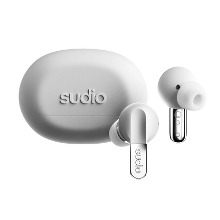 Produsul Căști true wireless Sudio N3 Pro, culoarea alb crom, pe fundal uniform