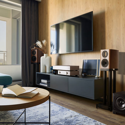 Wharfedale NOVA 8 — langa boxe de raft si amplificator, in living