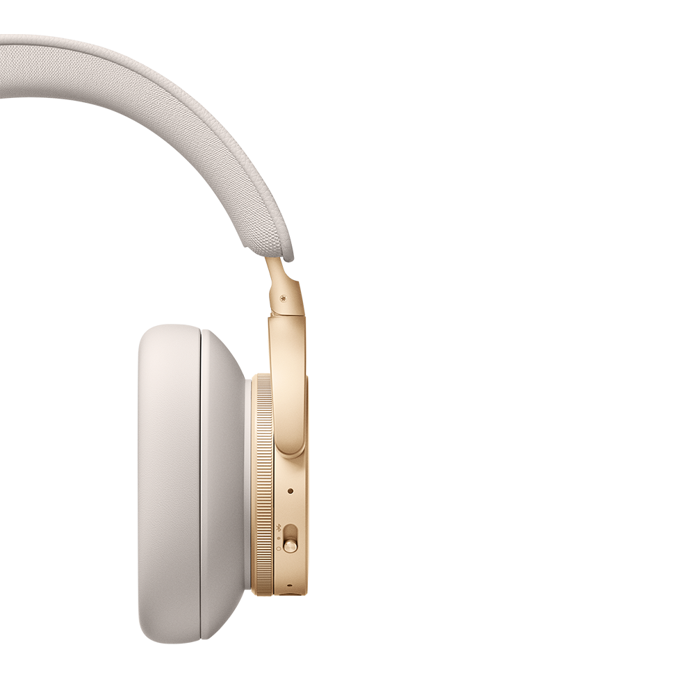 Beoplay H95 — imagine de ambianță.