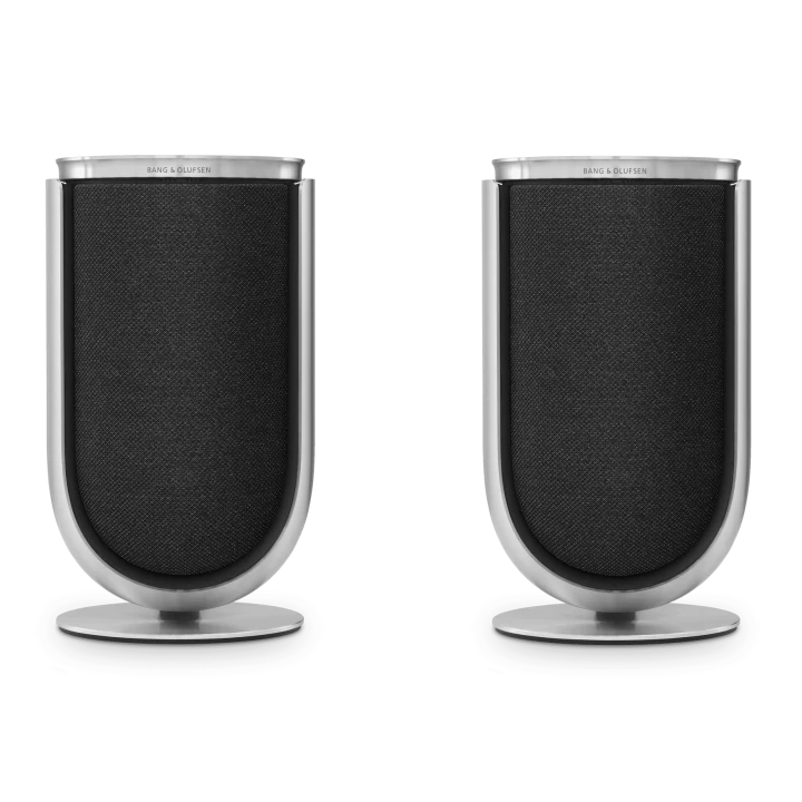 Beolab 8 – pereche, cu stativ de masă — imagine de ambianță.