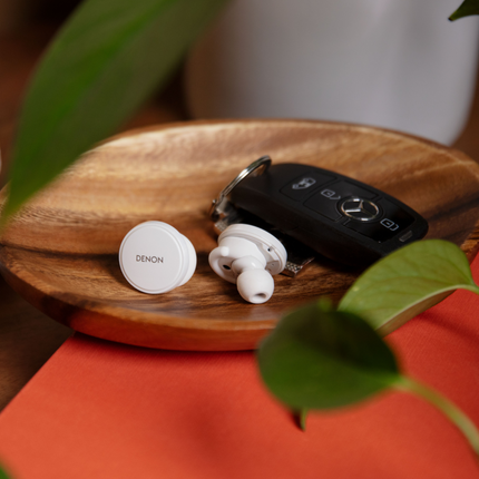 Denon PerL Pro White
