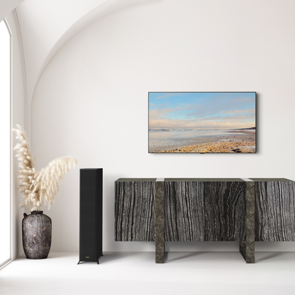 Boxe de podea Klipsch RP-5000F II intr-un interior amenajat