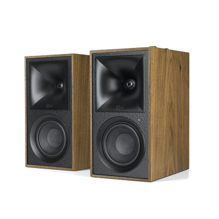 Perechea Klipsch The Fives in Nuc, fara grile, cu pavilionul Tractrix deasupra woofer-ului