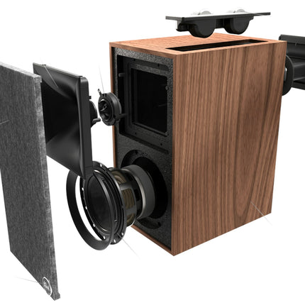 Vedere explodata a boxei Klipsch The Fives: grila magnetica, pavilionul Tractrix, woofer-ul si placa de comenzi