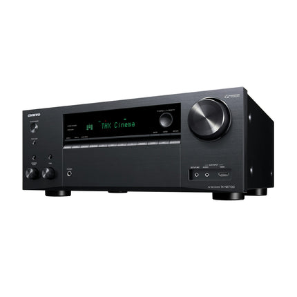 Onkyo TX-NR7100 vazut din trei sferturi stanga, cu butonul de volum si intrarile frontale