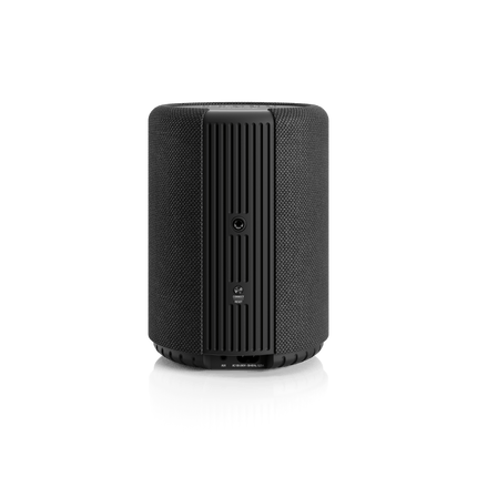 Spatele Audio Pro A10 MkII W neagră: piulița pentru suport, butonul CONNECT/RESET, intrarea AUX și mufa de alimentare