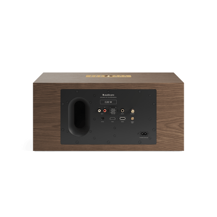 Panoul din spate al Audio Pro C20 W în finisaj nuc: LINE IN, PHONO (MM), SUB OUT, OPTICAL și TV/ARC