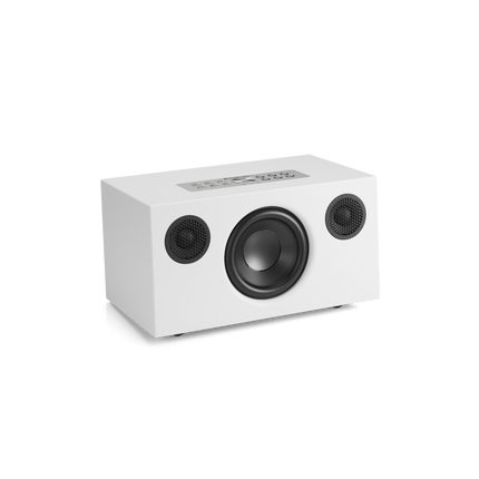 Audio Pro C5 MkII W albă, fără mască: woofer central și două tweetere laterale