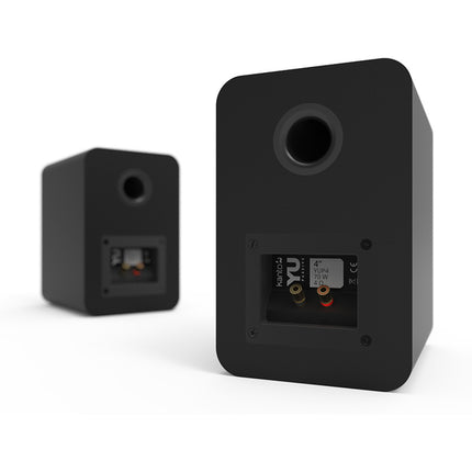 Spatele perechii Kanto Audio YUP4 negre: borne cu șurub și port bass-reflex