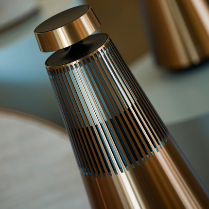 Boxa activa Bang & Olufsen Beosound 2