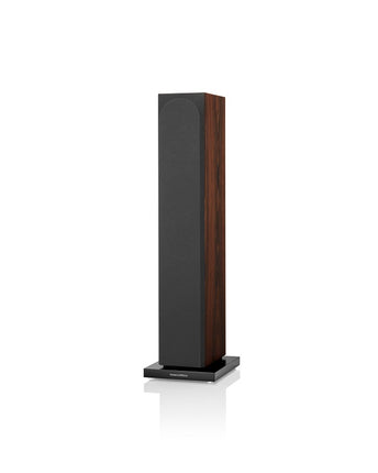 Bowers & Wilkins 704 S3