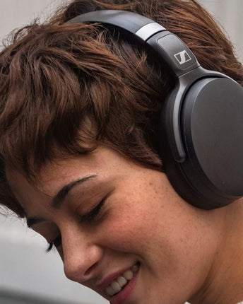 SENNHEISER HD 450BT wireless, noise cancelling headphones - www.AudioMonkey.com